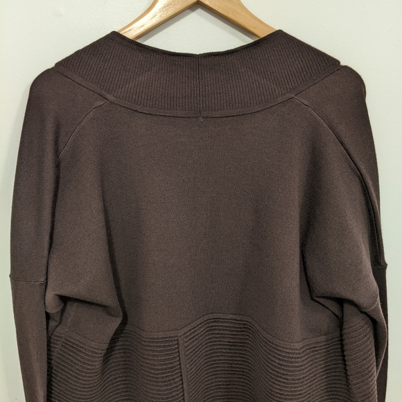 Lululemon Sit In Lotus Wrap II Black Cherry 8 - Picture 11 of 16